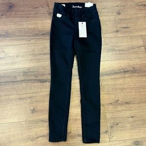 NWT JEANIOLOGIE BLACK COTTON SPANDEX STRETCHY SLIM LEGS HIGH RISE IN SIZE 6